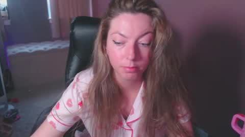 MandyBabyXXX online show from February 9, 6:23 pm