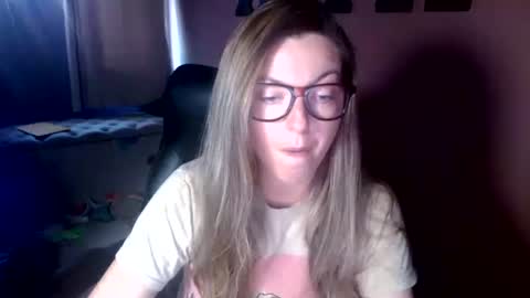 MandyBabyXXX online show from July 9, 12:37 am
