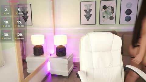 Mandy Collins online show from March 18, 11:35 am