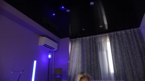 Snapshot of mandypeas chatting on September 19, 6:37 am Anto Lovense is Active My pleasure is in your hands Private is Open online show from September 19, 6:37 am