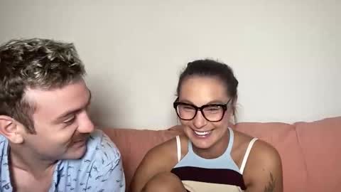 Snapshot of mandyrheaa chatting on October 26, 1:22 am Mandy online show from October 26, 1:22 am