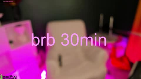 Maneela online show from April 16, 9:39 pm