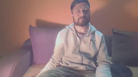 Roshan online show from January 8, 6:52 pm