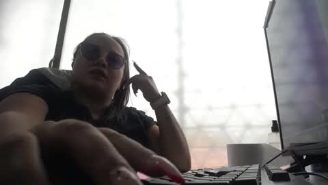 Snapshot of manelik_27 chatting on January 6, 7:50 pm manelik_27 online show from January 6, 7:50 pm