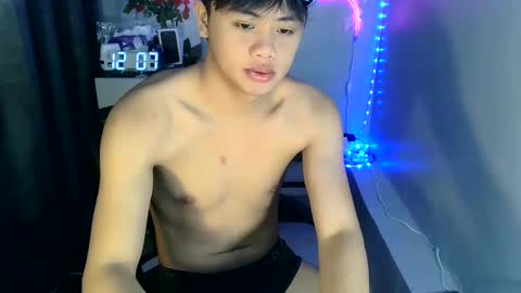 Snapshot of manhattan_men18 chatting on March 10, 11:06 pm JM18 online show from March 10, 11:06 pm