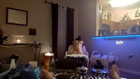 Snapshot of maniak_paraphiliacz chatting on January 12, 2:24 am Jan and Man online show from January 12, 2:24 am