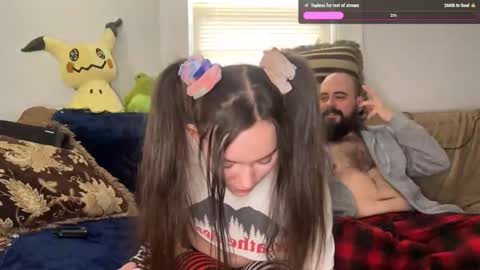 manicpixiedreamfrog online show from February 20, 6:52 pm