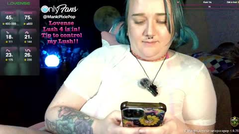 ManicPixiePop online show from April 10, 3:12 am