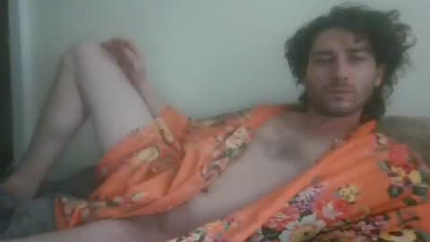 Snapshot of maninhoes chatting on December 22, 5:37 am maninhoes online show from December 22, 5:37 am