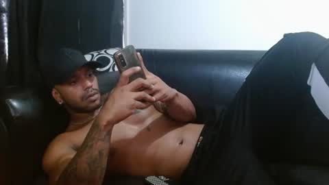 Snapshot of manolofitt chatting on July 15, 4:12 pm Manolo online show from July 15, 4:12 pm
