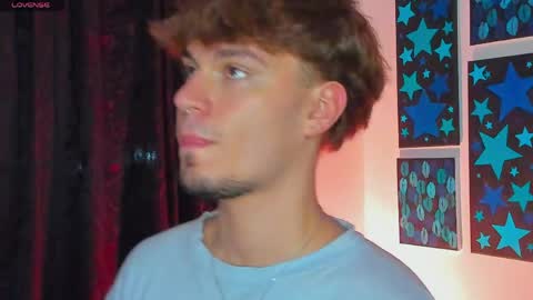  independent model online show from April 17, 3:09 am