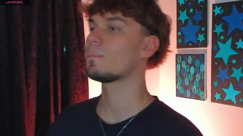  independent model online show from April 18, 3:10 am