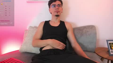 manu online show from April 15, 12:34 pm