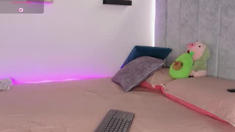 Snapshot of manu_montoya_ chatting on March 26, 5:51 pm Manu online show from March 26, 5:51 pm
