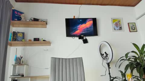 manucute 23  online show from February 3, 2:55 pm