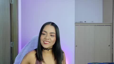 Manuela online show from May 25, 7:20 pm