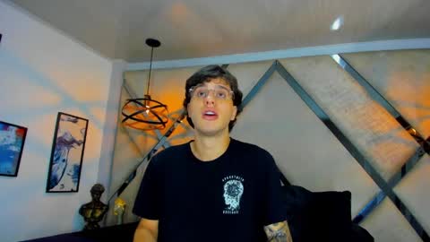 Manuel online show from April 2, 4:32 am