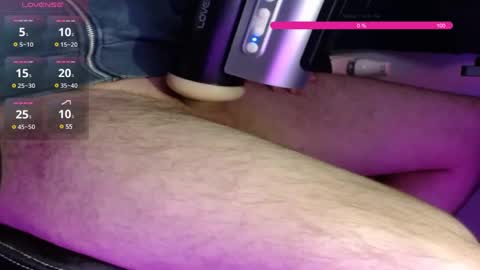 Snapshot of manwithtoys69 chatting on February 15, 2:58 am Matti online show from February 15, 2:58 am