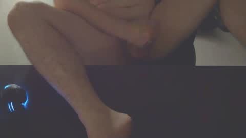 Snapshot of maplefuboi chatting on October 7, 11:40 am maplefuboi online show from October 7, 11:40 am