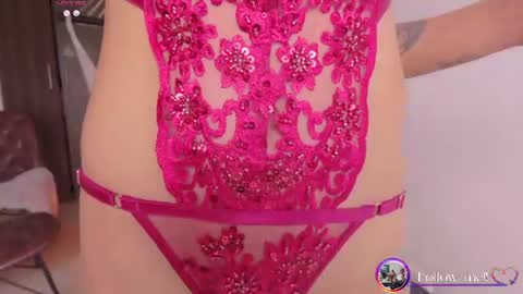 Mara Independent Model online show from July 28, 6:20 pm