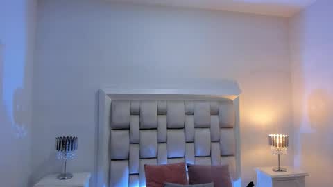 Snapshot of mara_betancurt chatting on December 3, 2:36 am Mara online show from December 3, 2:36 am