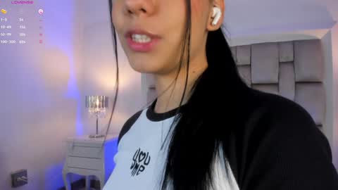 Snapshot of mara_betancurt chatting on January 27, 6:09 am Mara online show from January 27, 6:09 am