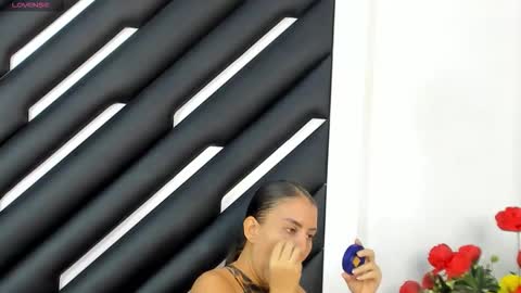 Mara  online show from January 6, 8:45 pm