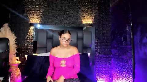 Snapshot of maraa_rivera chatting on November 11, 7:58 pm maraa_rivera online show from November 11, 7:58 pm