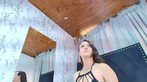 maraa_x online show from July 13, 5:38 pm
