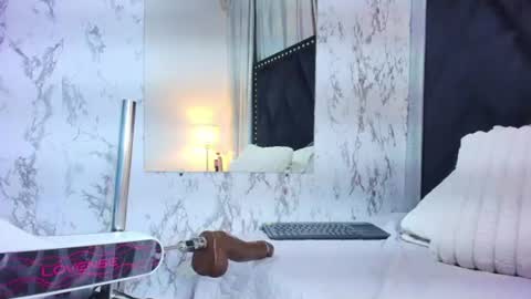 maraa_x online show from July 14, 6:13 pm