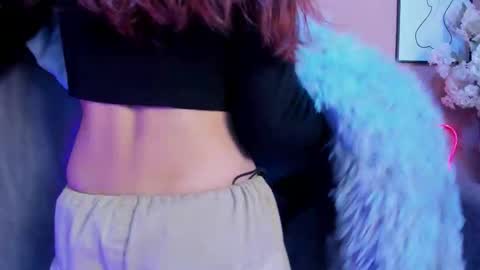 Snapshot of maraia_ford chatting on November 23, 7:24 pm Mara online show from November 23, 7:24 pm