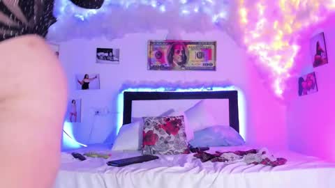 maralinette22 online show from February 21, 11:43 pm