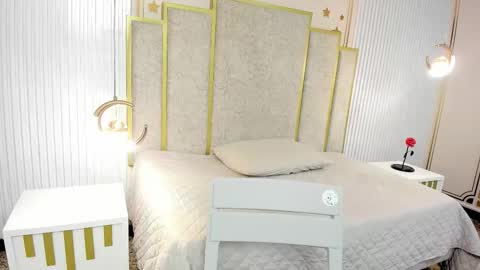 Maraluna online show from January 12, 12:43 pm