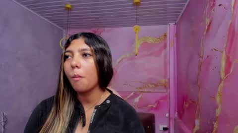 Snapshot of maraluna_ chatting on July 15, 1:38 pm Maraluna online show from July 15, 1:38 pm
