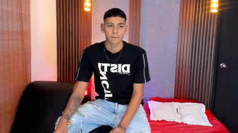 Snapshot of marc_scott_ chatting on March 4, 4:18 am Marc online show from March 4, 4:18 am