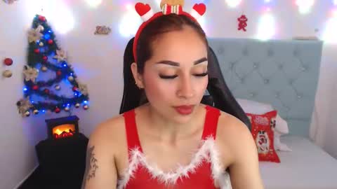 Snapshot of marce0001 chatting on December 4, 3:05 am Marcela online show from December 4, 3:05 am