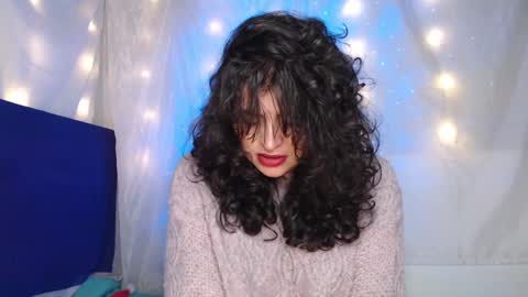 Snapshot of marceline_uu chatting on December 21, 9:15 pm M A R C I online show from December 21, 9:15 pm