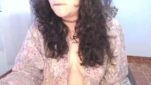 Snapshot of marceline_uu chatting on January 18, 12:47 pm M A R C I online show from January 18, 12:47 pm