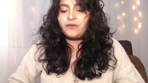 Snapshot of marceline_uu chatting on February 8, 12:17 am M A R C I online show from February 8, 12:17 am