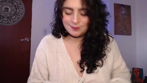 Snapshot of marceline_uu chatting on February 12, 2:32 pm M A R C I online show from February 12, 2:32 pm