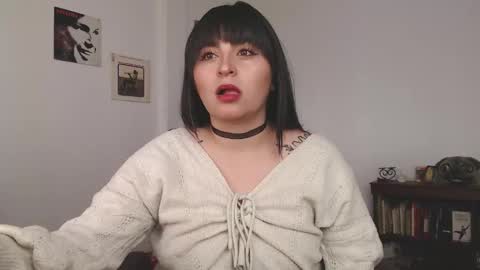 Snapshot of marceline_uu chatting on February 26, 3:19 pm M A R C I online show from February 26, 3:19 pm
