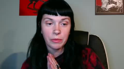 Snapshot of marcelinealtaria chatting on December 22, 5:01 am MarcelineAltaria online show from December 22, 5:01 am