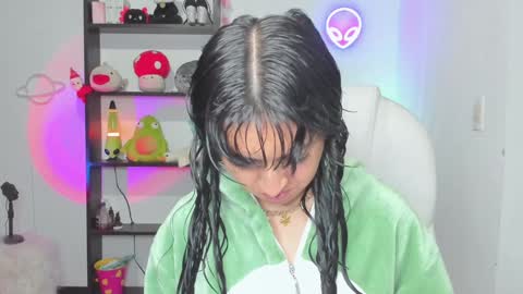 Snapshot of marcelinegh chatting on January 29, 10:58 am Marceline online show from January 29, 10:58 am