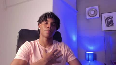 Snapshot of marcelo_dosantos77 chatting on December 27, 9:50 am MARCELO online show from December 27, 9:50 am