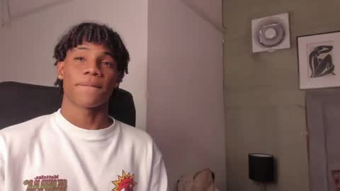 Snapshot of marcelo_dosantos77 chatting on December 28, 6:49 am MARCELO online show from December 28, 6:49 am