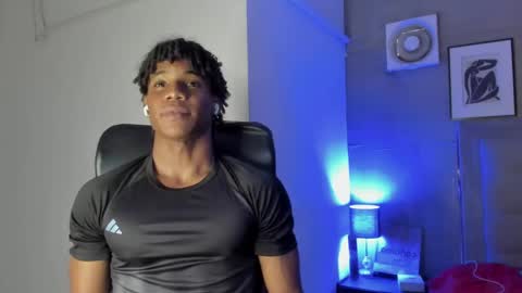 Snapshot of marcelo_dosantos77 chatting on January 15, 3:22 am MARCELO online show from January 15, 3:22 am