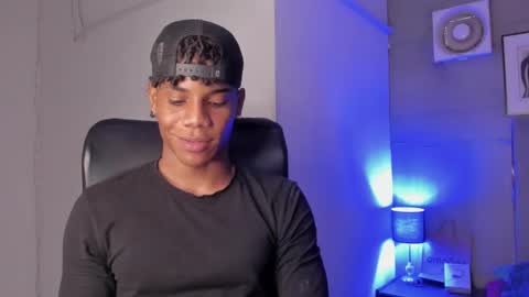 Snapshot of marcelo_dosantos77 chatting on January 17, 10:00 am MARCELO online show from January 17, 10:00 am