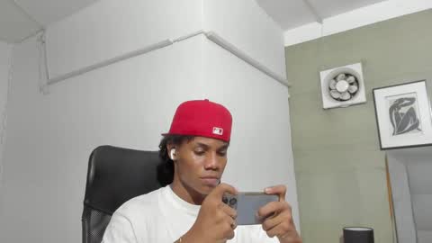 Snapshot of marcelo_dosantos77 chatting on January 19, 9:55 am MARCELO online show from January 19, 9:55 am