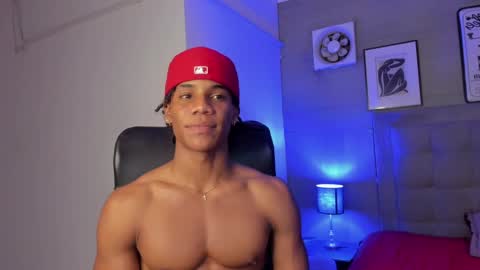 Snapshot of marcelo_dosantos77 chatting on February 1, 10:15 am MARCELO online show from February 1, 10:15 am