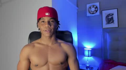 Snapshot of marcelo_dosantos77 chatting on February 2, 3:54 am MARCELO online show from February 2, 3:54 am